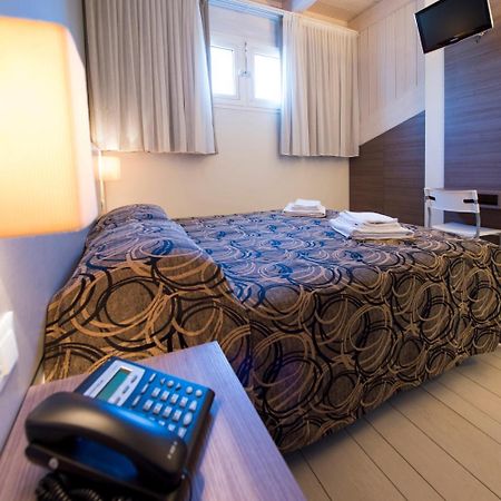 Hotel Aquila Azzurra Rimini Exteriör bild