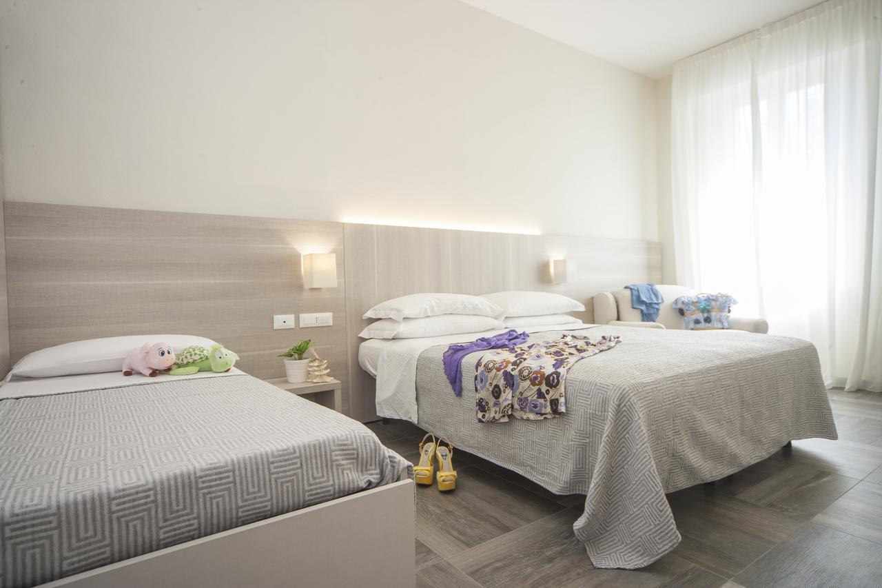 Hotel Aquila Azzurra Rimini Exteriör bild